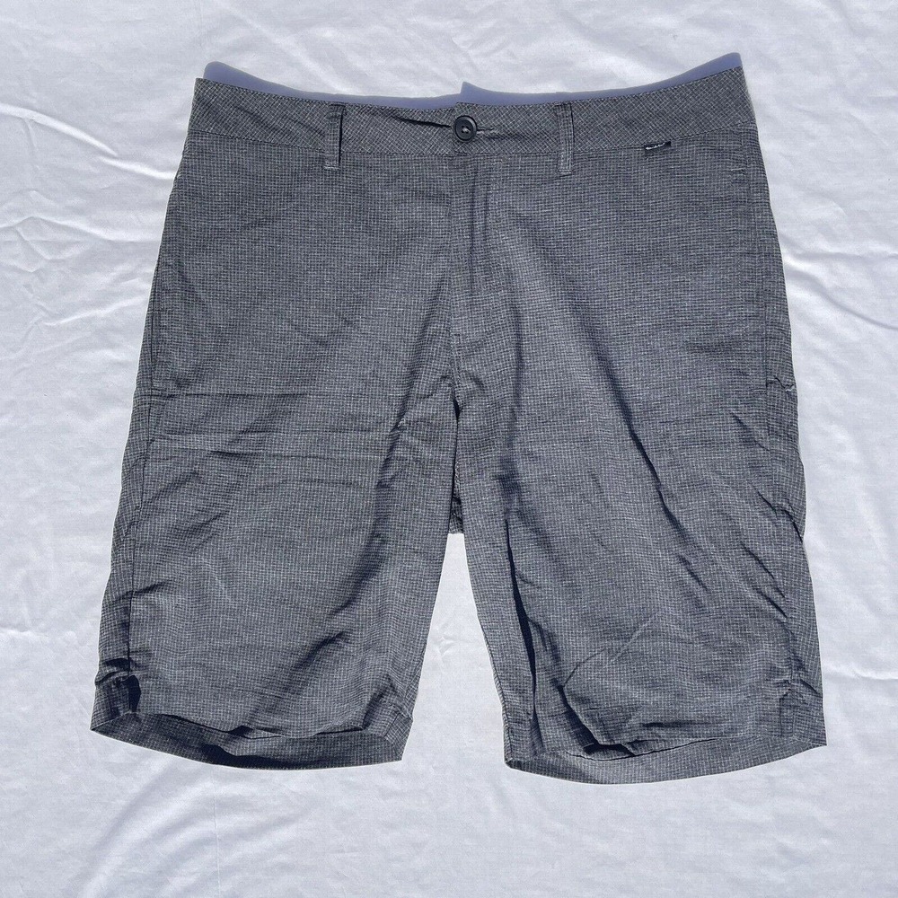 Travis Mathew Mens 32 Dark Gray Nylon Blend Performance Shorts